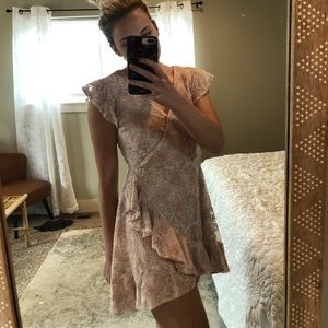 BB Dakota-pale pink dress